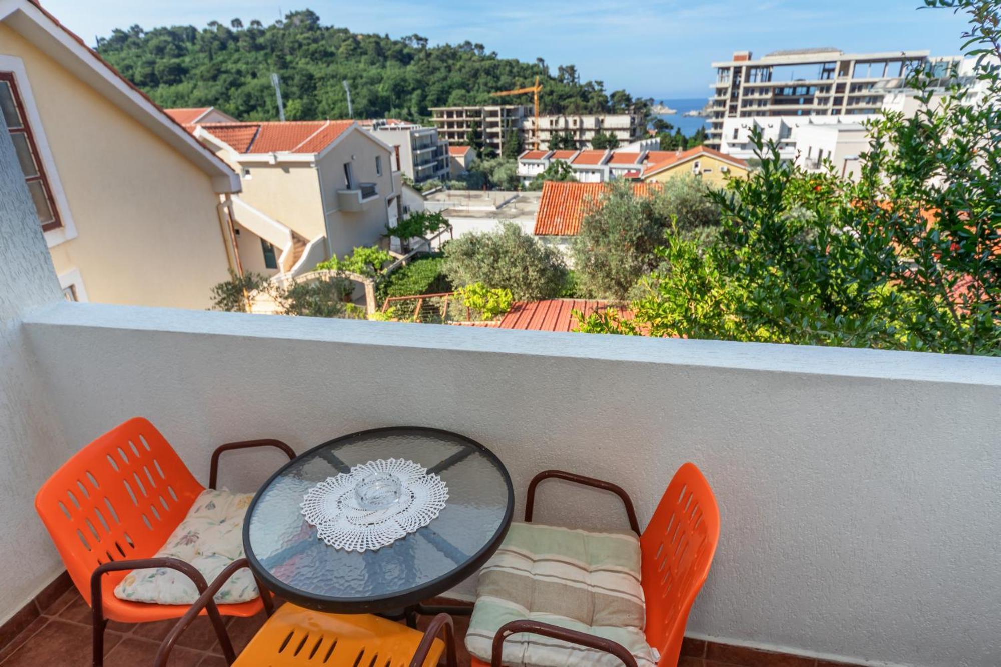 Apartments Pod Lozom With Seaview Petrovac Стая снимка