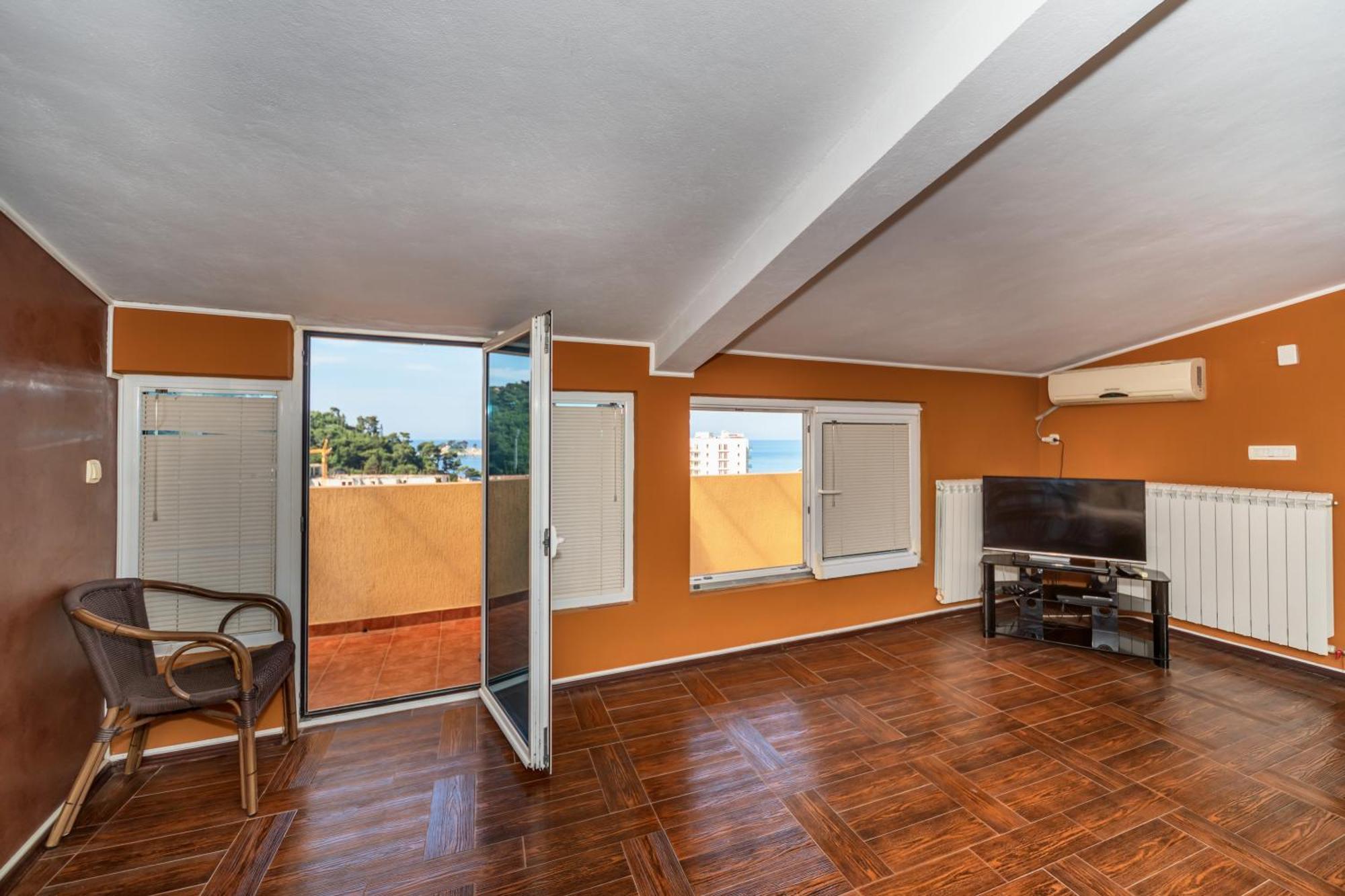 Apartments Pod Lozom With Seaview Petrovac Стая снимка